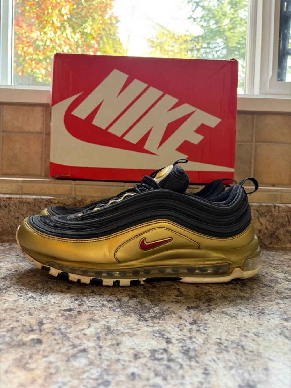 Nike Air max 97 metallic Gold Size - Picture 3 of 5